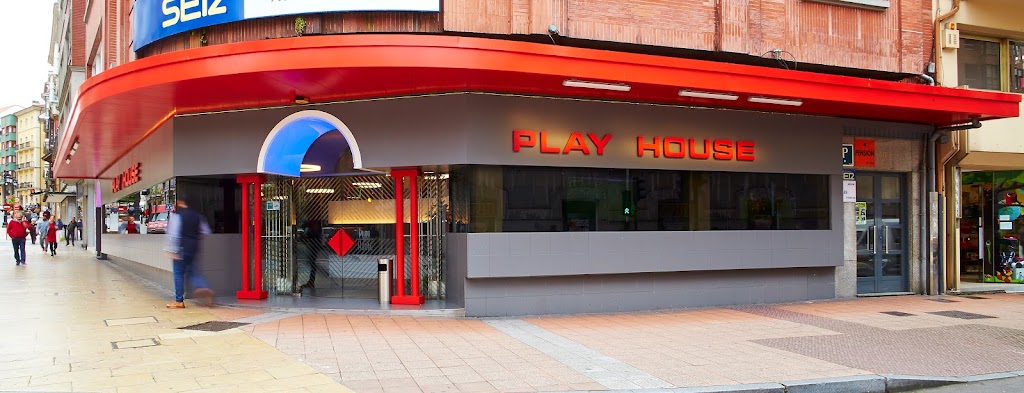 Salon Play House Aviles