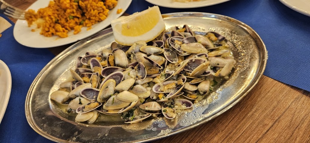 El Tinterillo de Malaga — Comida y bebida