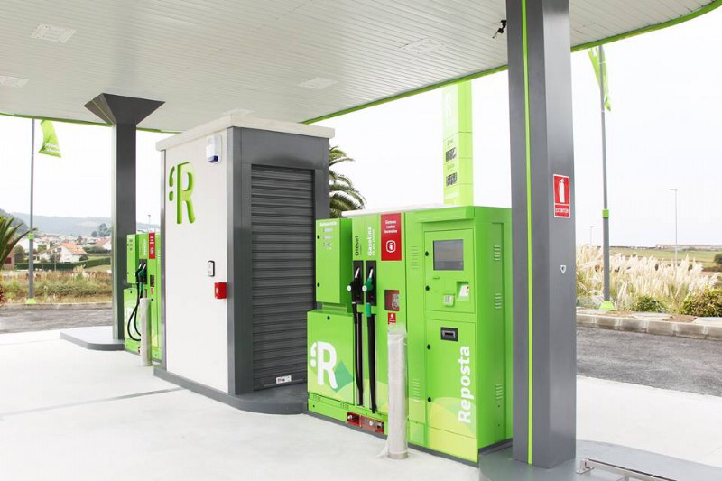 Reposta — Surtidor de combustible