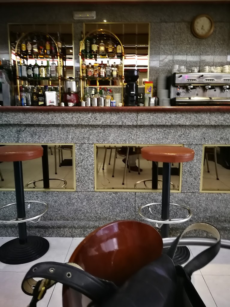 Cafeteria Croissanteria Avenida Esteiro