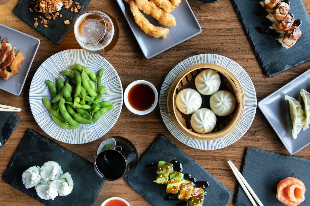 HASAKI RESTAURANT — Comida y bebida