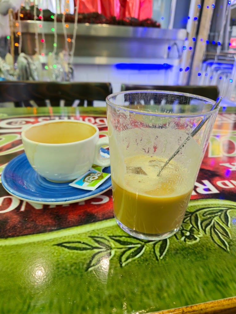 Taxi Bar Palma — Comida y bebida