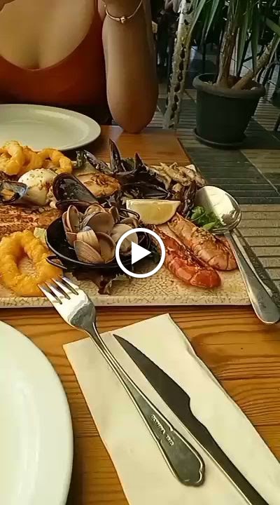 Restaurante Els Pins — Videos