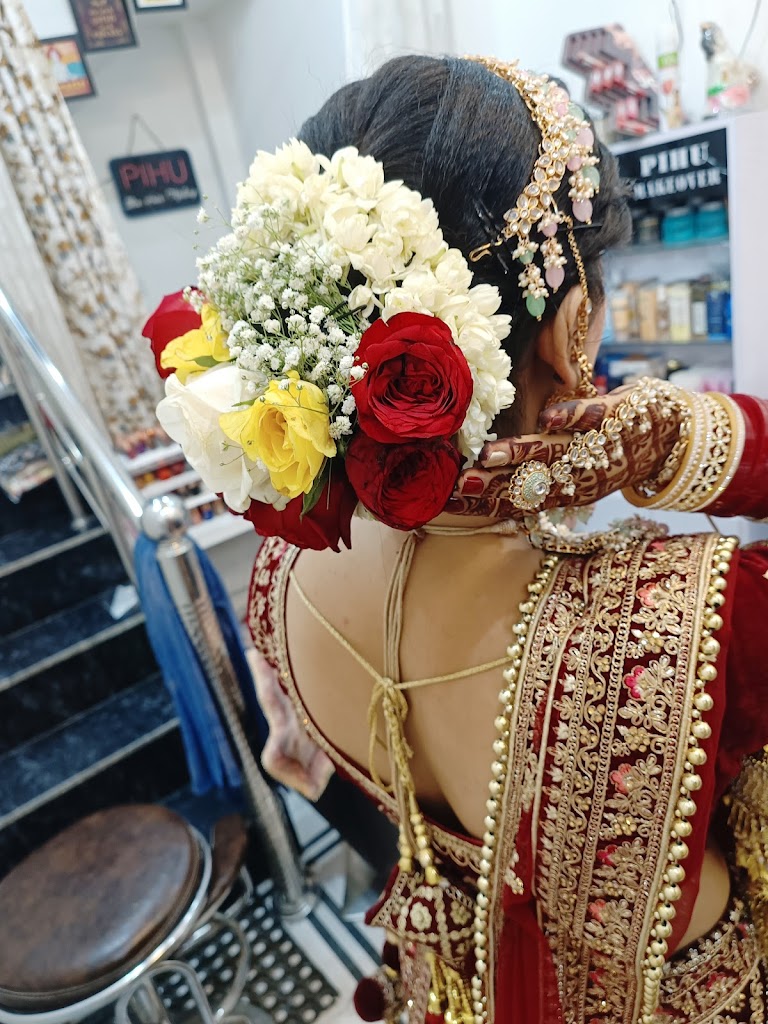 Pihu Beauty Salon Academy