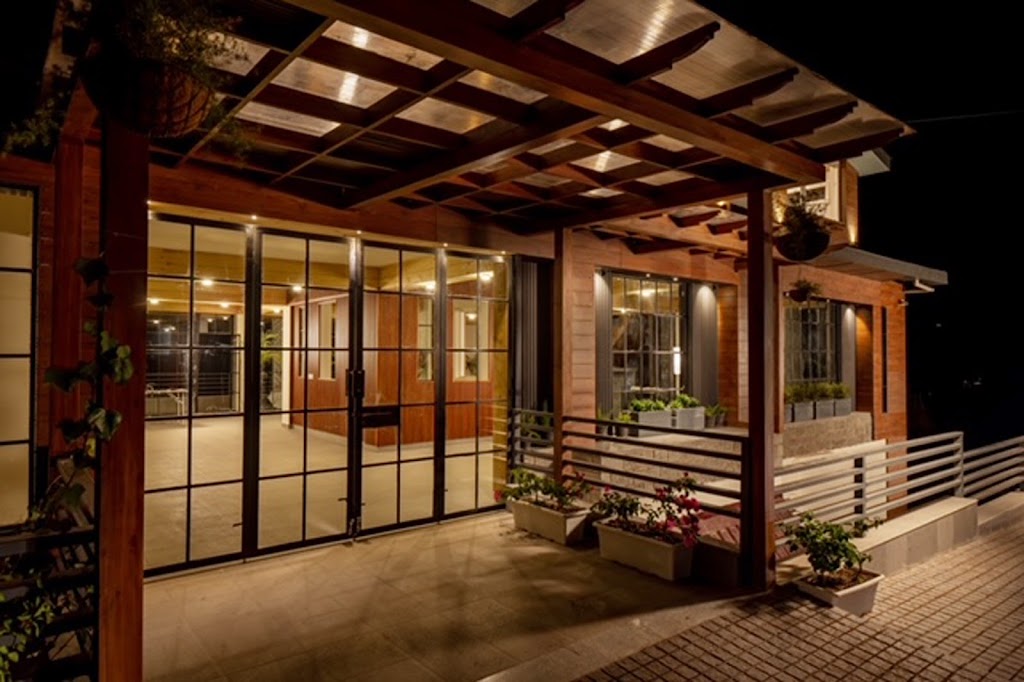 Stayvista At Pristine Pines In Kasauli 8 Bhk Premium Holiday Home
