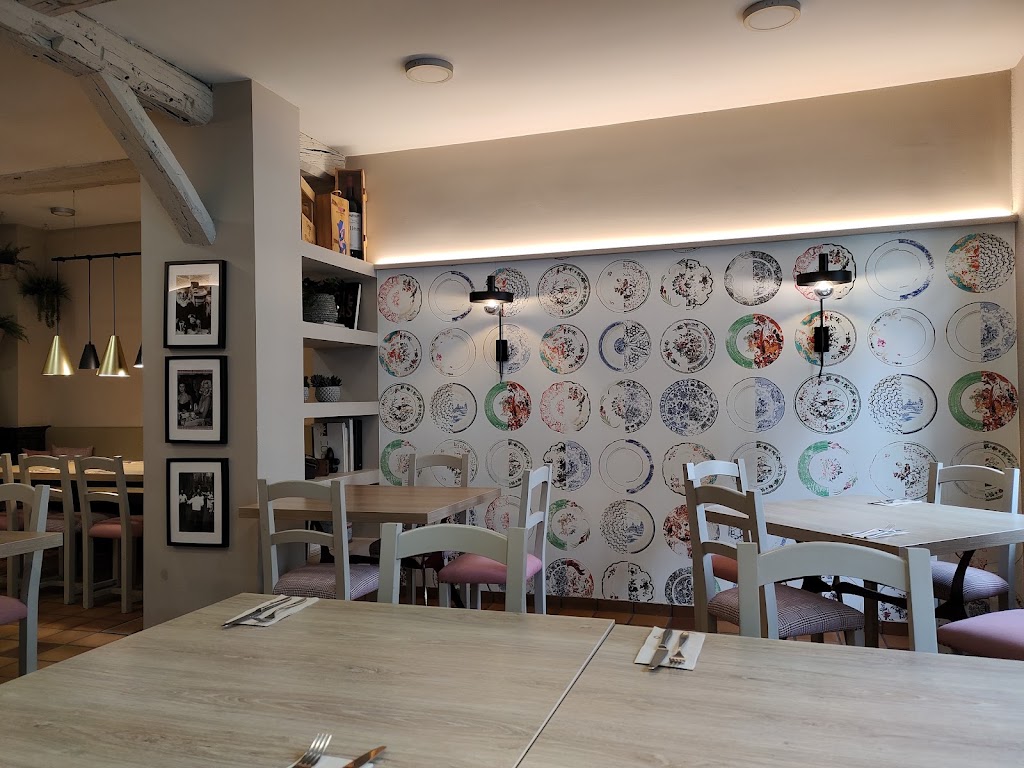 Penda's 130 italian food — Ambiente
