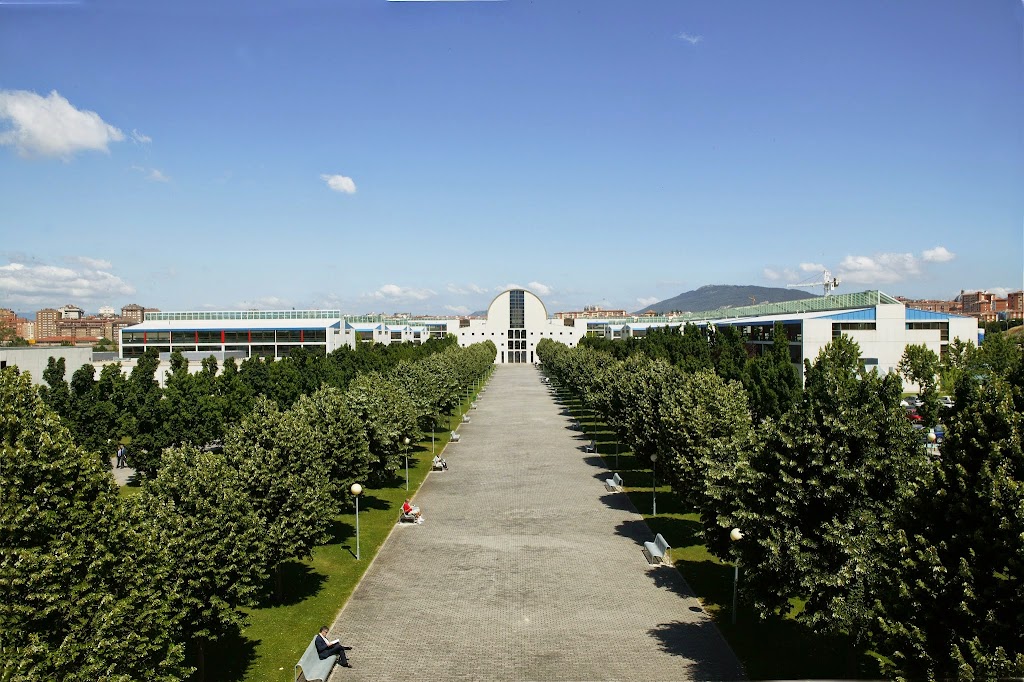 Escuela Tecnica Superior de Ingenieria Industrial, Informatica y de Telecomunicacion (ETSIIIT)