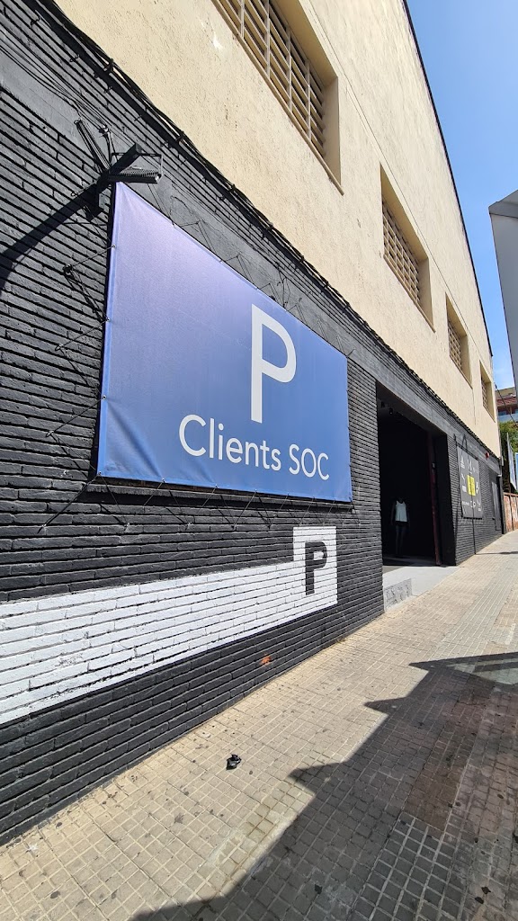 Sport & CO Outlet Center en Terrassa