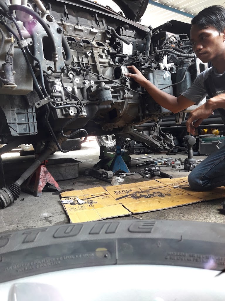 Bengkel Mobil Widi