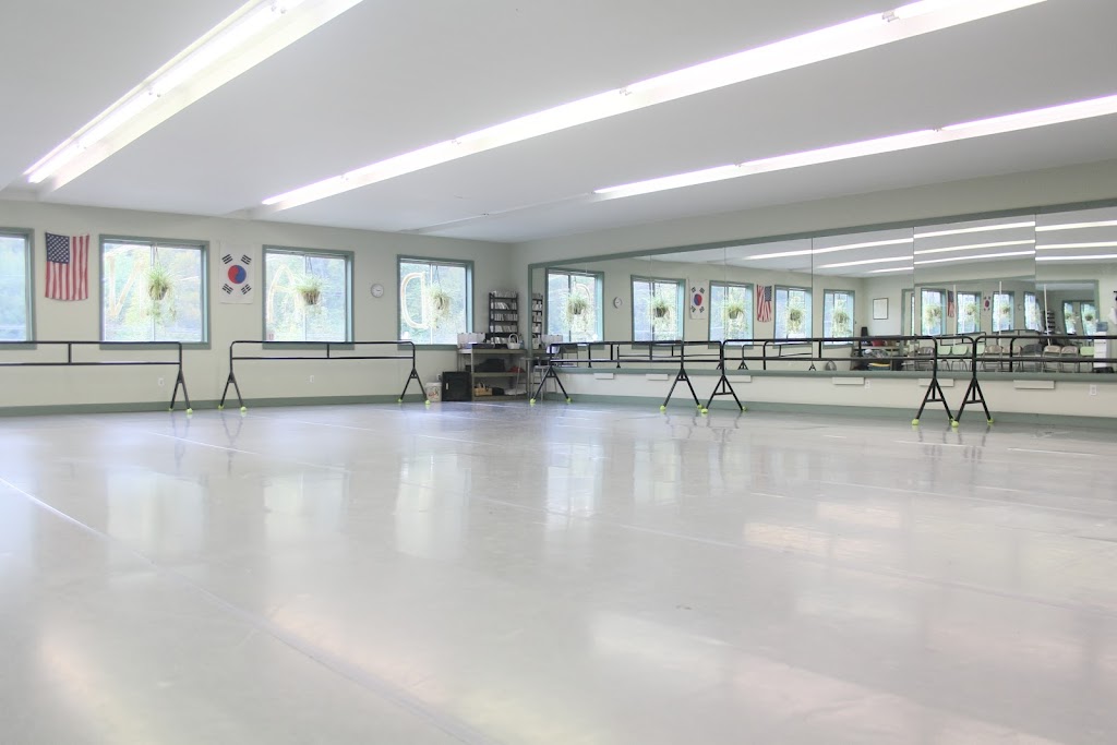  Northwestern Studios