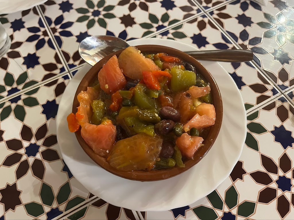 El Pimiento — Comida y bebida