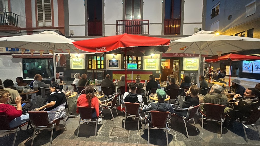 La Buena Vida Las Palmas — Ambiente