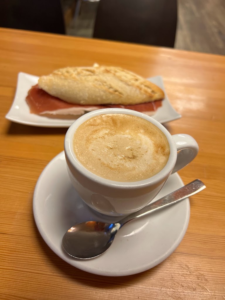 Tahona Nuevo Iturrama — Cafe