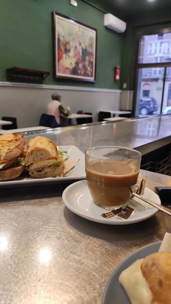 Cafe Restaurante Chinito — Cortado