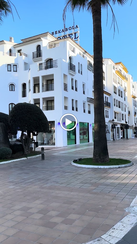 Porsche Destination Charging — Videos