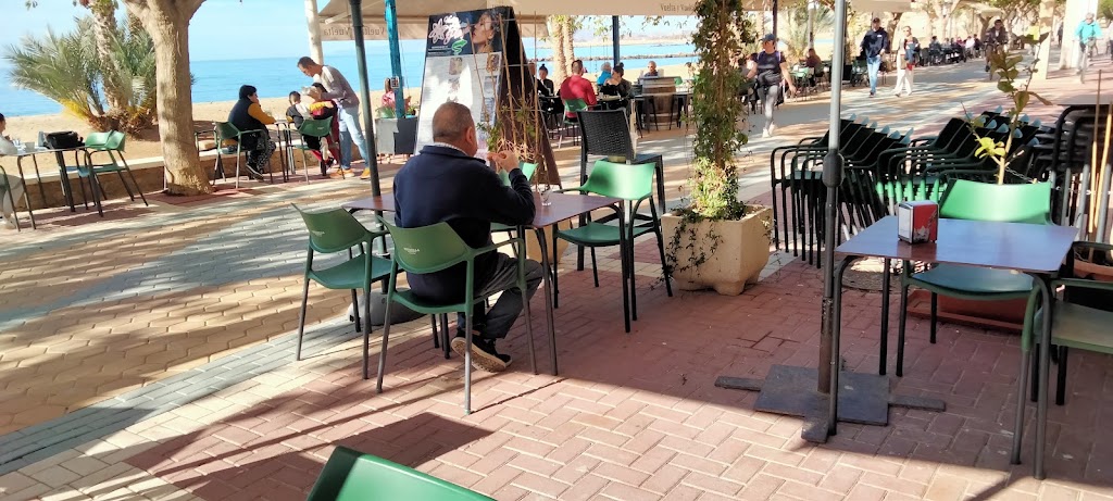 Vuelta & Vuelta Playa — Ambiente