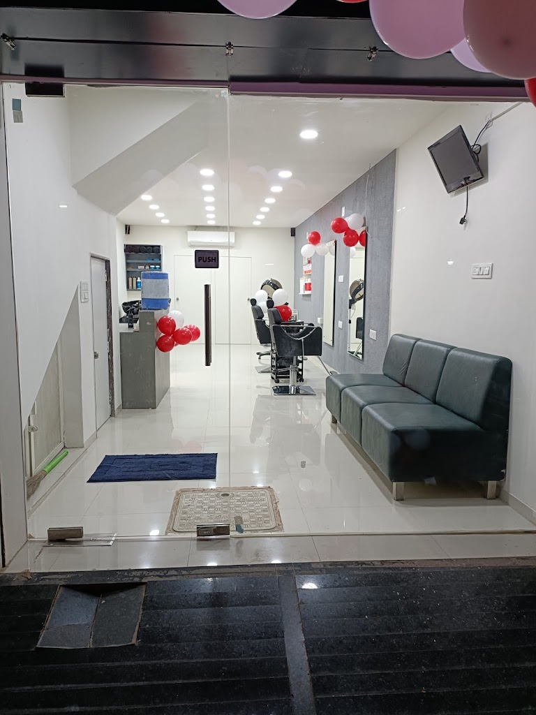 Pranshu Beauty Salon