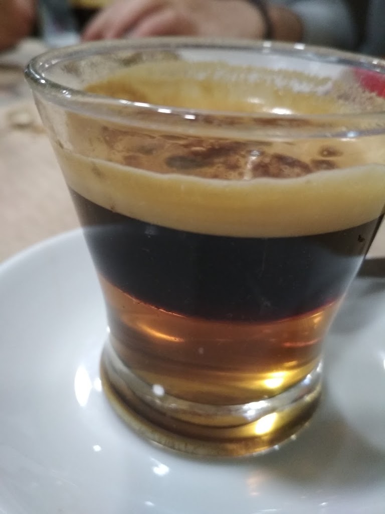 Bar Poliesportiu — Comida y bebida