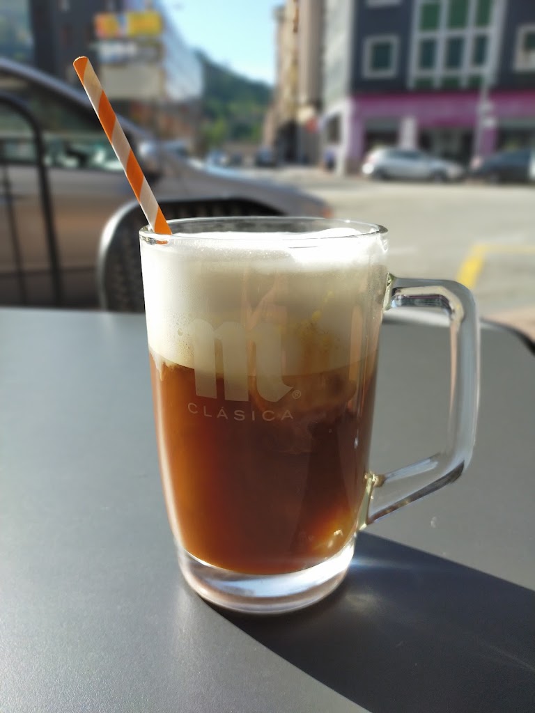 Cafeteria D2 — Cafe
