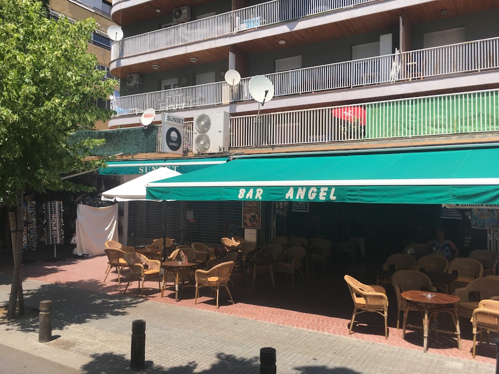 Angel Cafe Bar