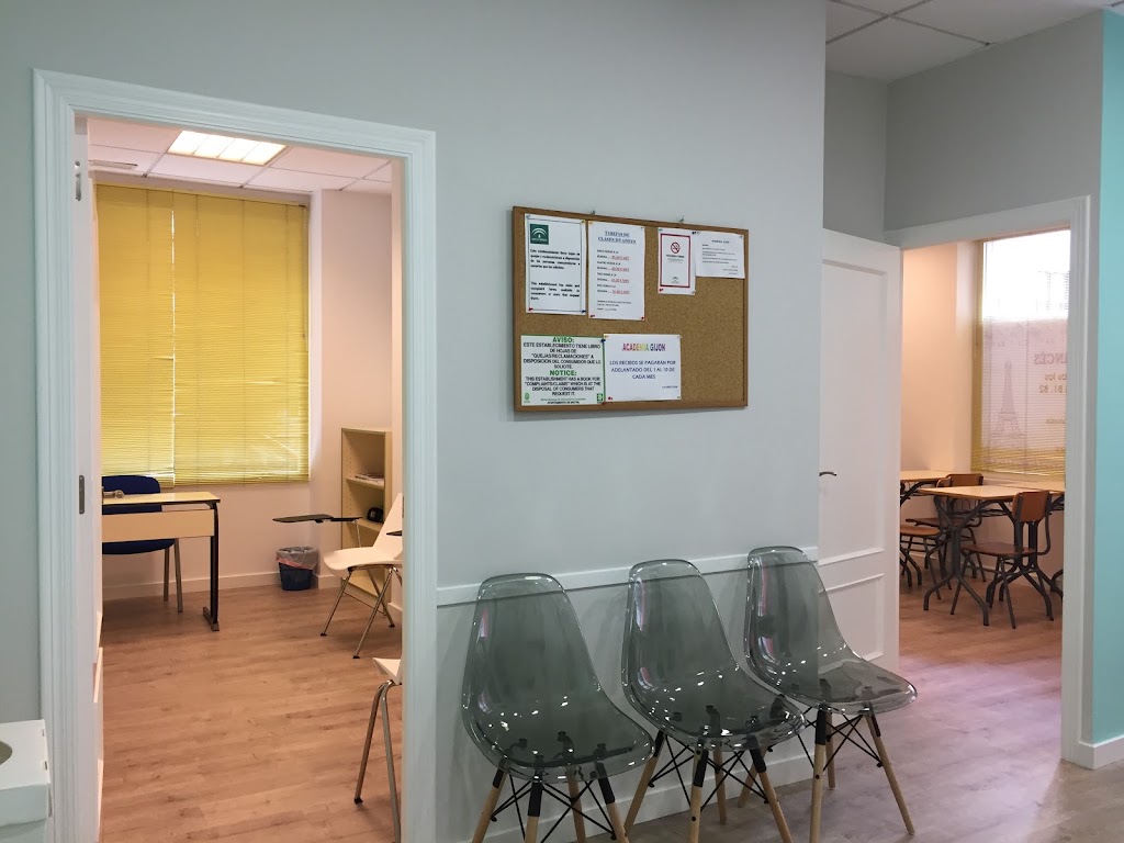 Academia Gijon — Del propietario