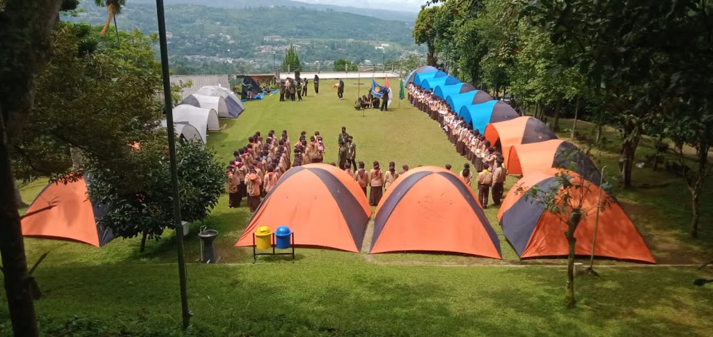 FAMILY CAMPING GROUND