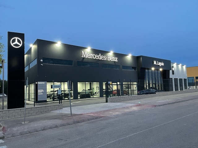Mercedes-Benz M. Laguia. — Todas