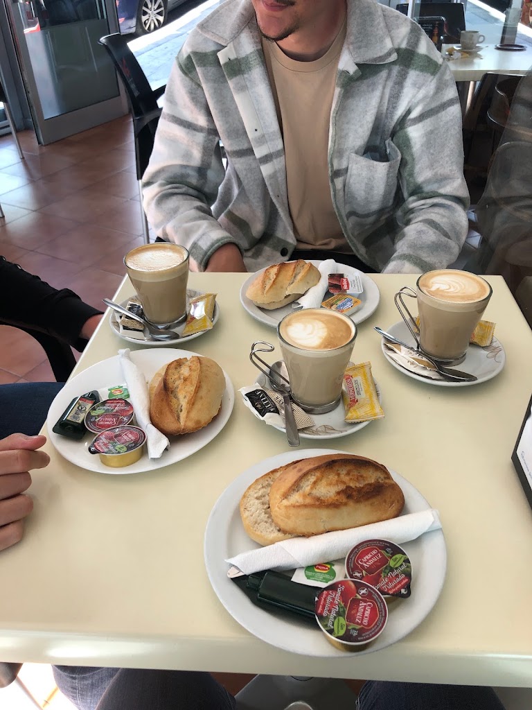 Cafe-Bar Fotograma — Comida y bebida