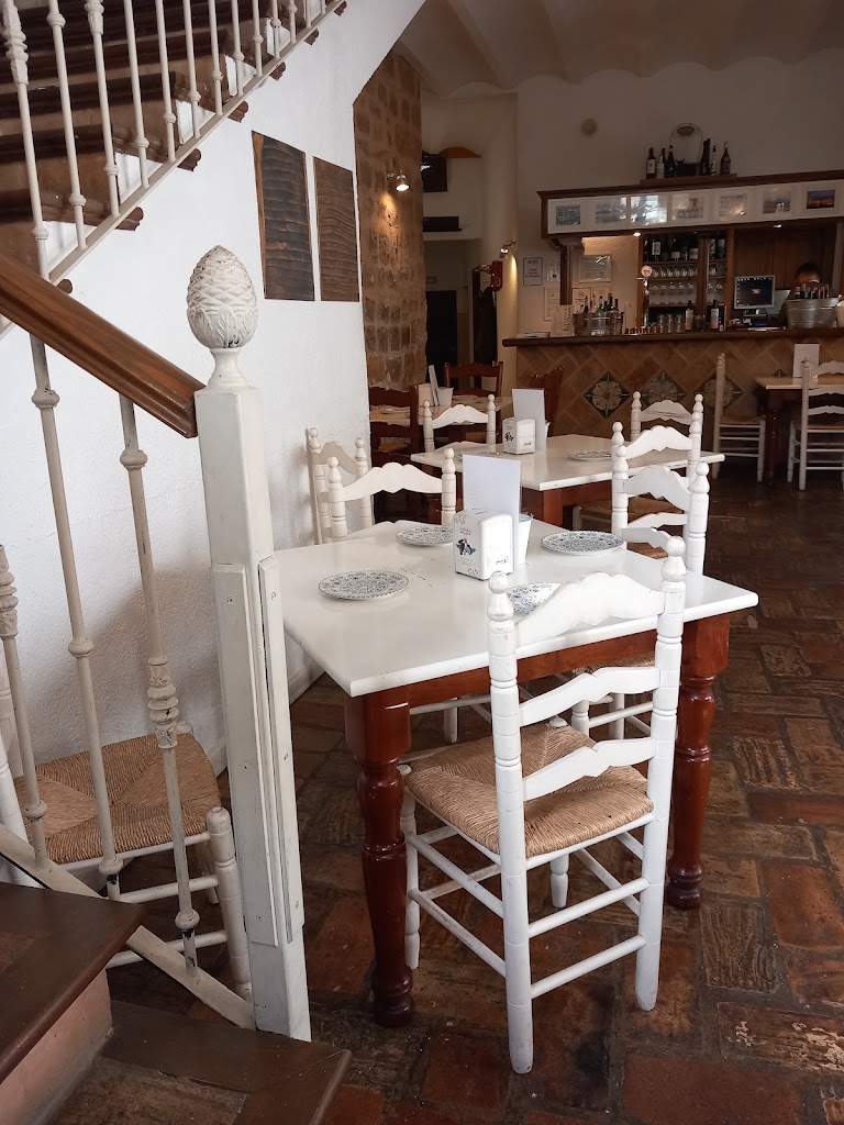 Canela en Rama Baeza