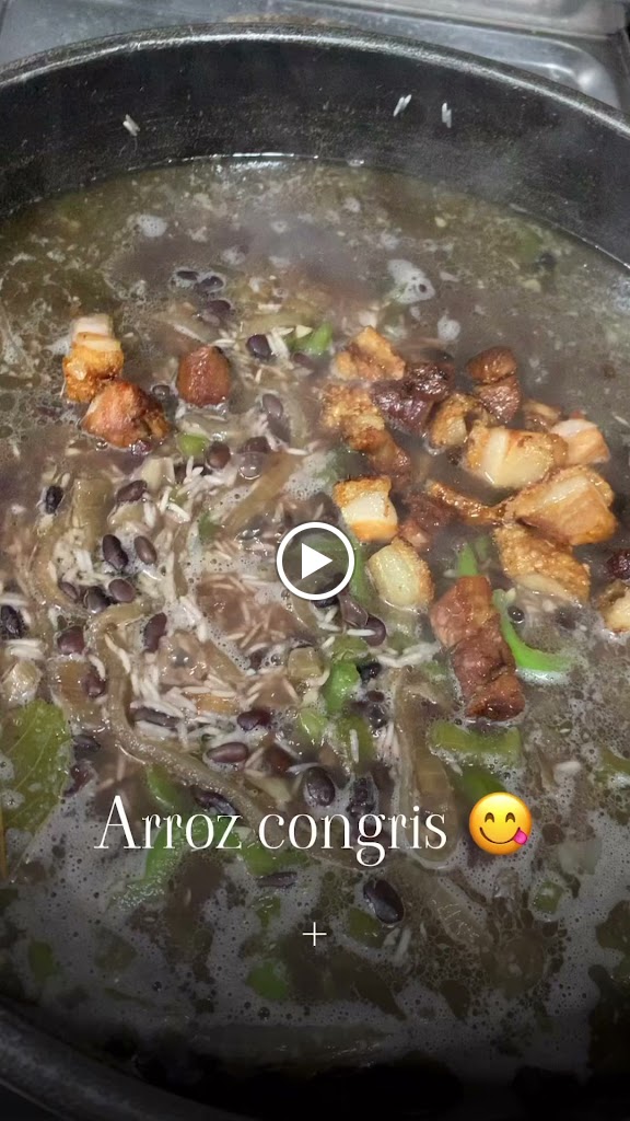 Restaurante AHUEVO Lloret — Comida y bebida