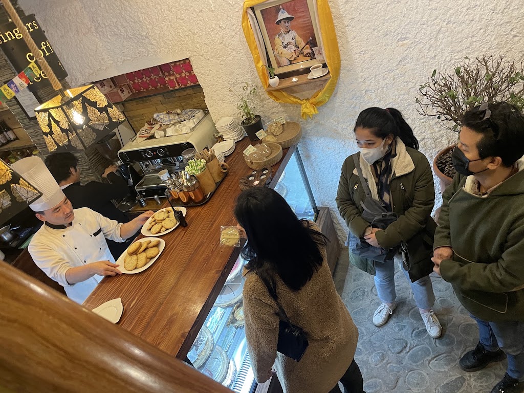 Kalsang Cafe And Restaurant