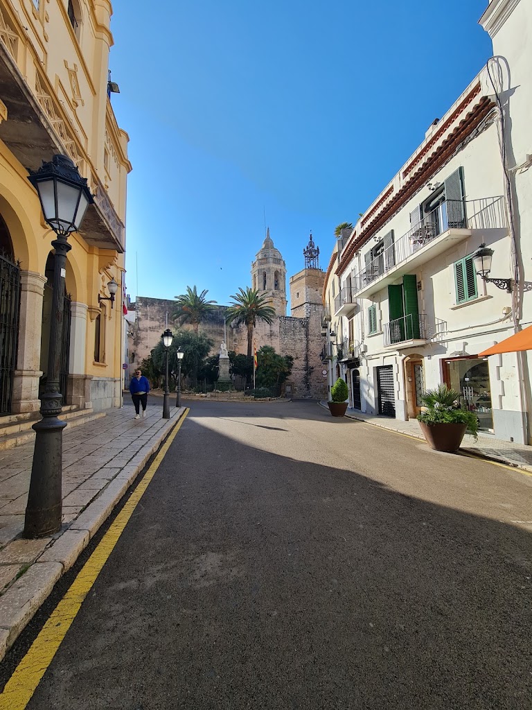 Pneumatics Sitges. (FIRSTSTOP) — Exterior