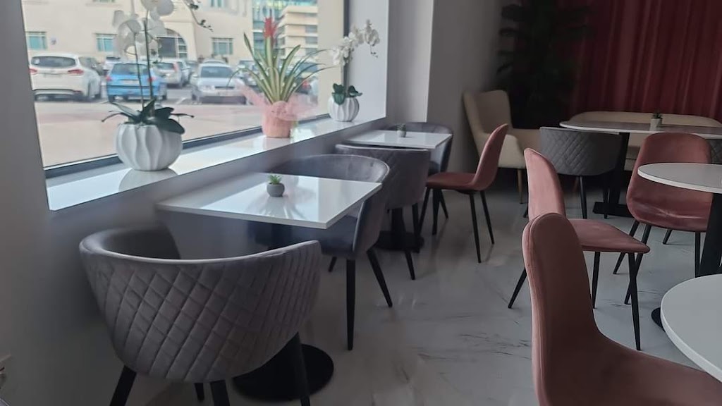 Tartalia Desserts Boutique/Cafeteria Pasteleria — Ambiente