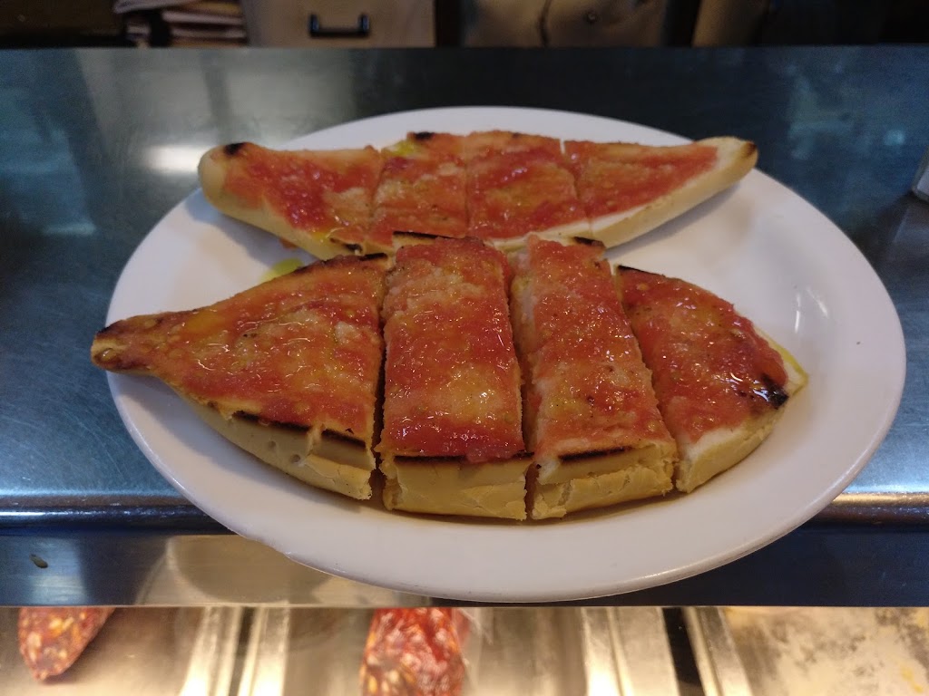 Bar Coruna — Comida y bebida