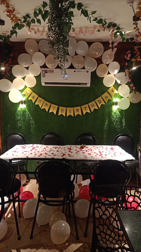 Moonlight Cafe Restaurant