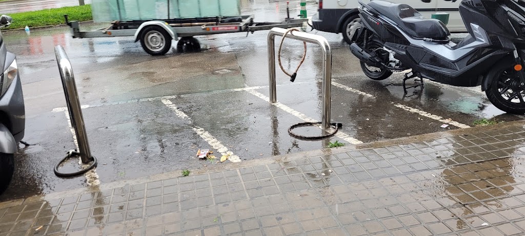 Aparcamotos — Estacionamiento