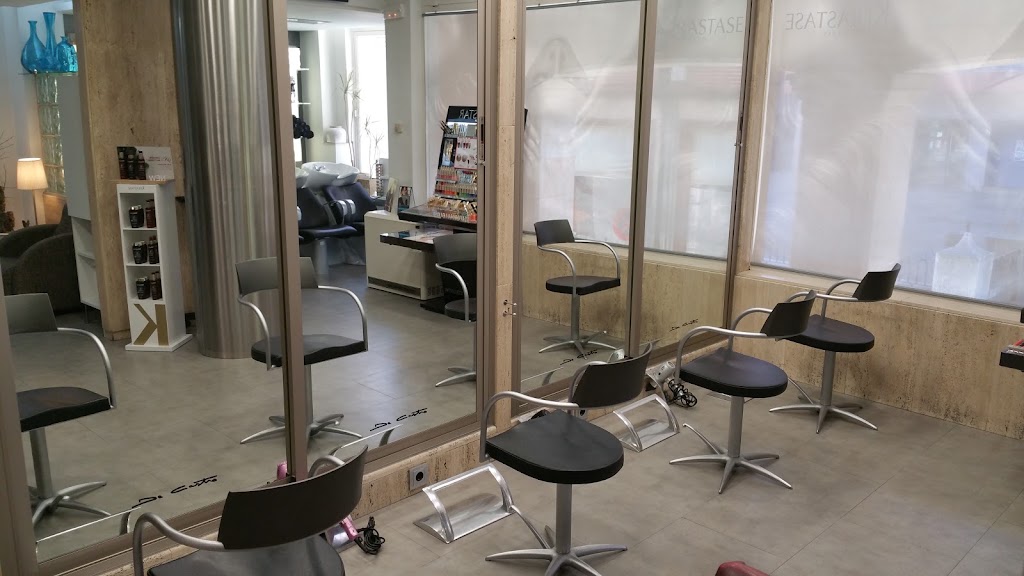 Peluqueria De Castro — Interior