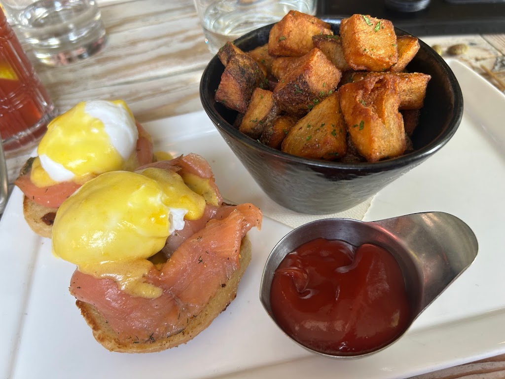 Eggs Benedict
