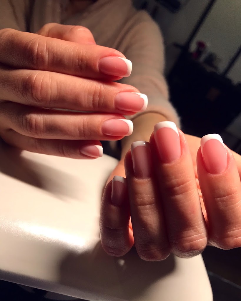 Atmosphere Beauty Studio — Manicura