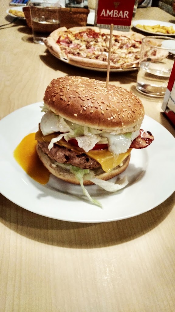 Pizzeria Margarita — Hamburguesa