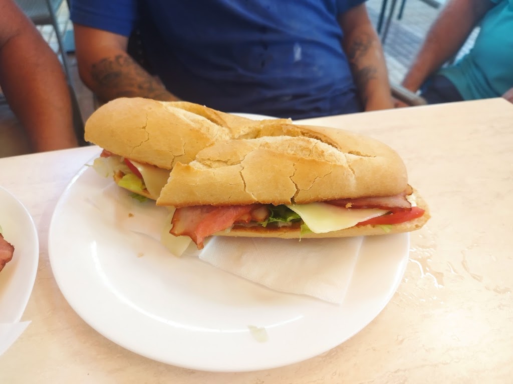 La Tapateca — Comida y bebida