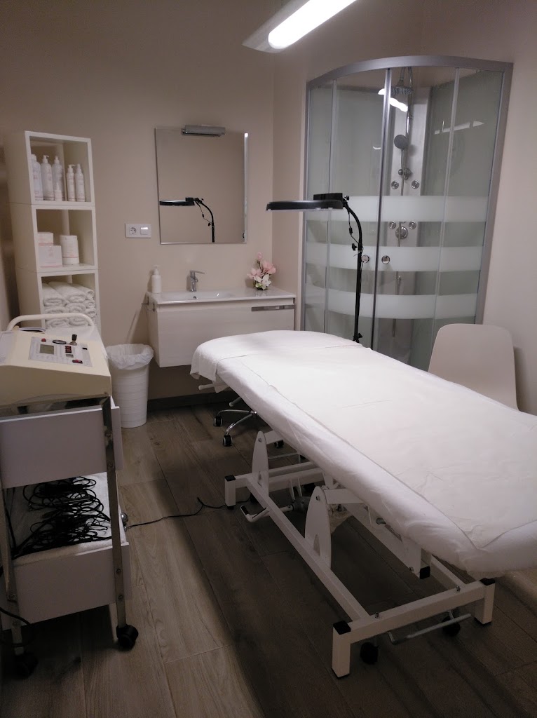IVIE Estetica — Interior