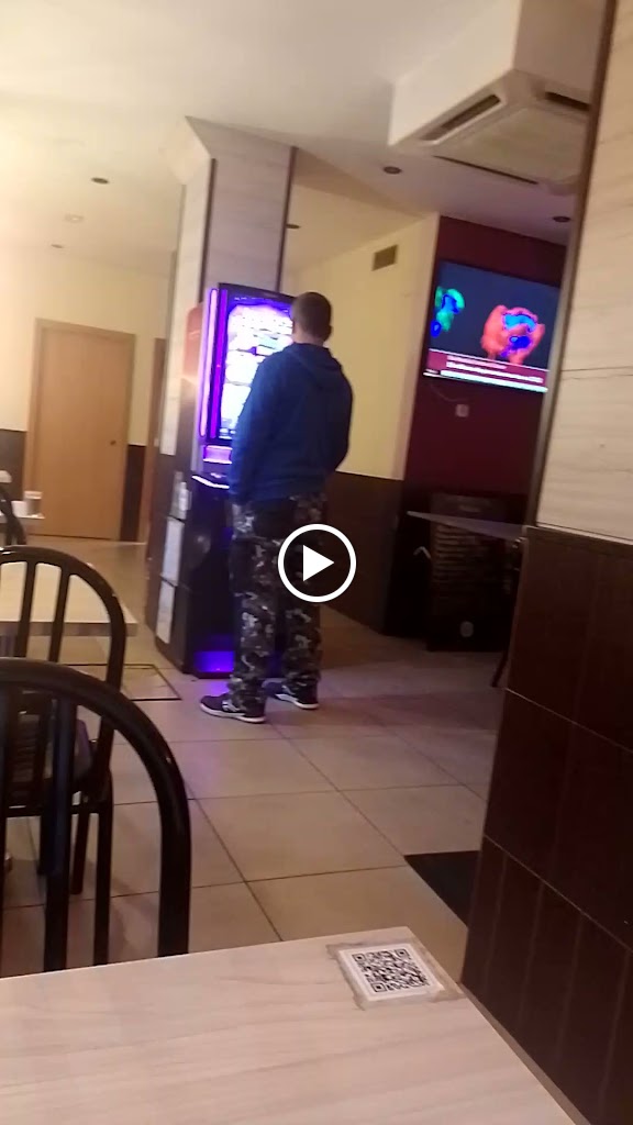 Taberna Del Pool — Videos