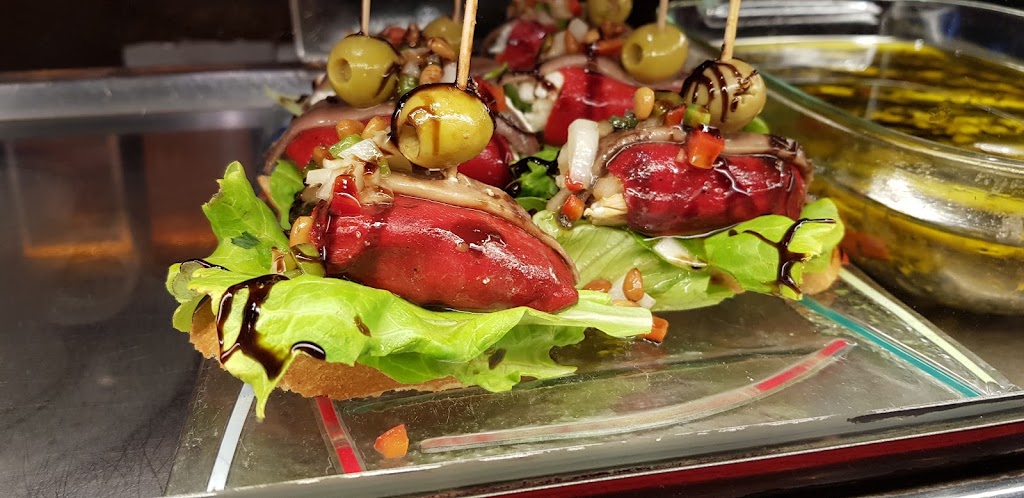 Bar Gardoki — Comida y bebida