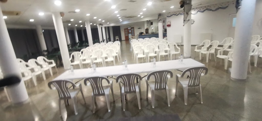 Cafeteria Tercera Edad de Aguilas — Del propietario