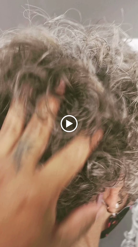 Marco Peluqueros — Videos