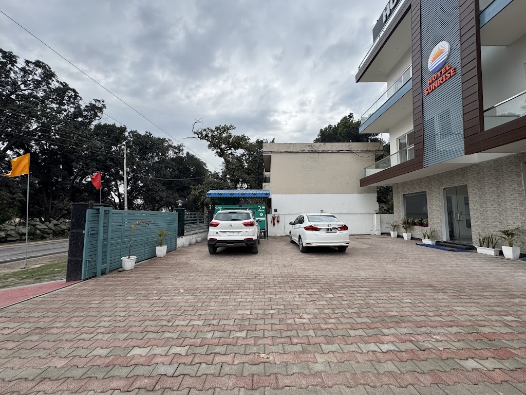 Sunrise Hotel