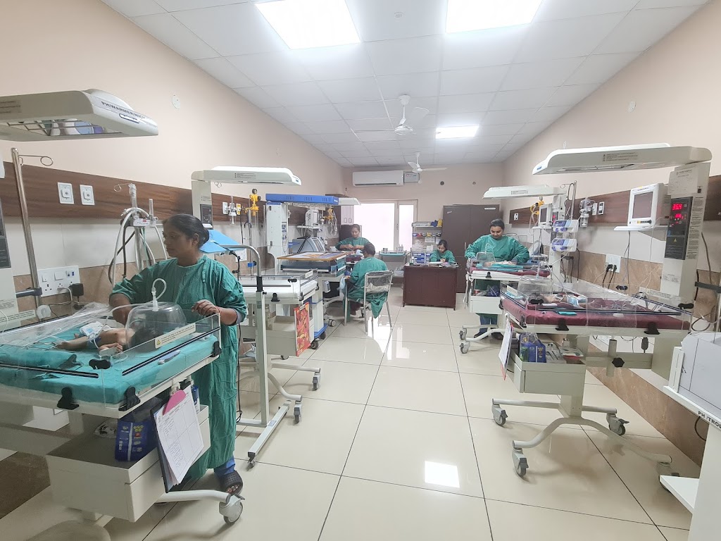 Dr. Pahwa Heart Care Medical Center