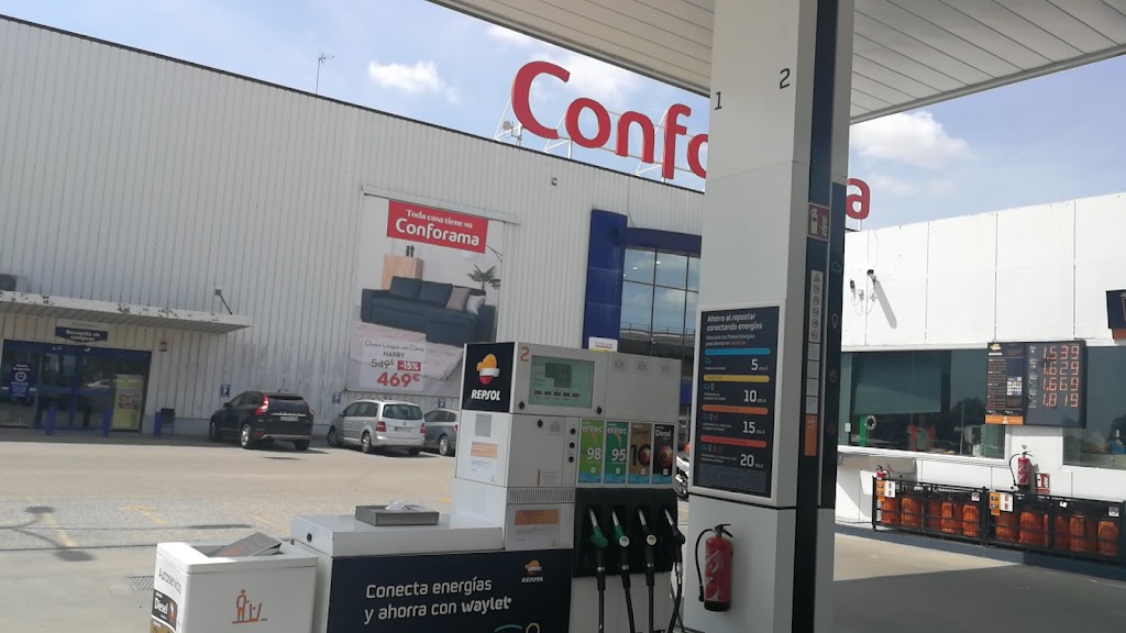Estacion de Servicio Repsol — Exterior