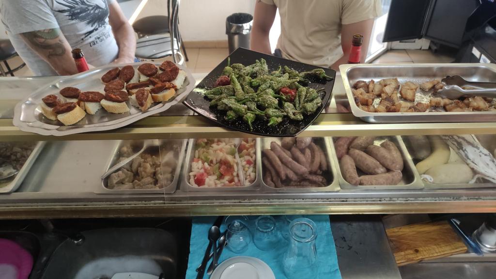 Bar Helios — Comida y bebida